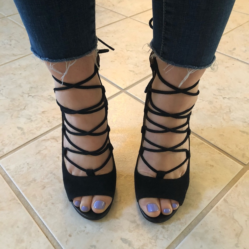 SAKS FIFTH AVENUE STRAPPY SANDAL